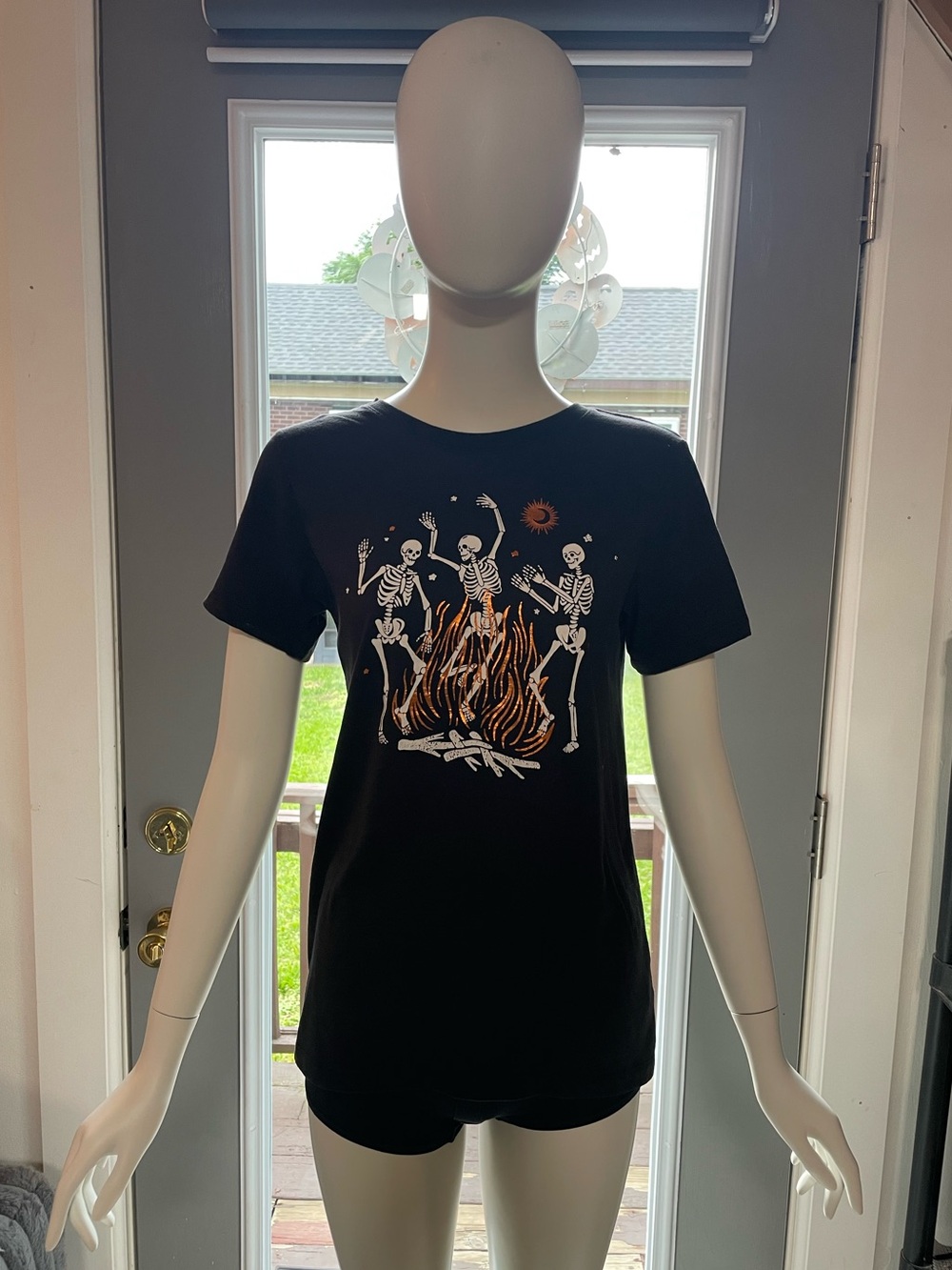 Rare Way To Celebrate Halloween Three Skeletons Bonfire Shirt Size Small